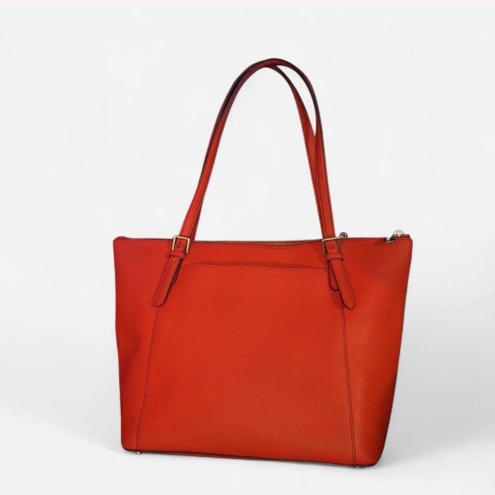 Sold- MICHAEL KORS Jet Set Travel Tote - Picture 3 of 6